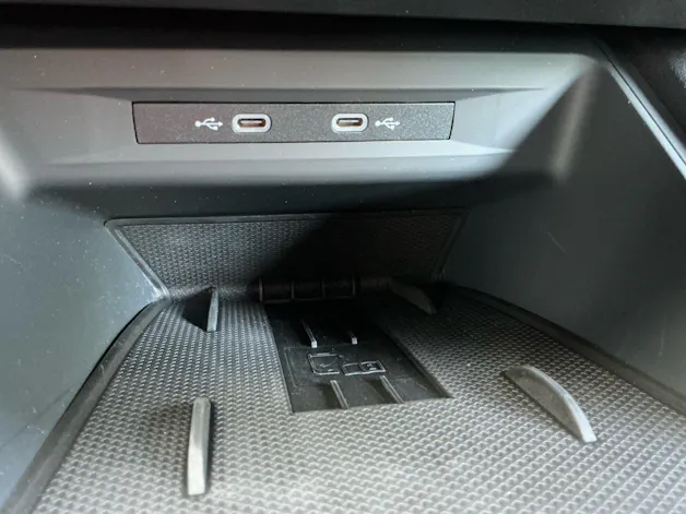 Cupra Leon Sportstourer 1.5 e-Hybrid 272 PS VZ *** PURE PERFORMANCE PAKET ***