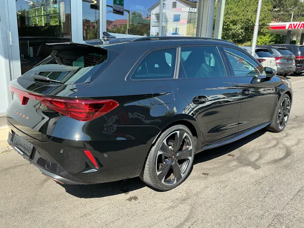 Cupra Leon Sportstourer 1.5 e-Hybrid 272 PS VZ *** PURE PERFORMANCE PAKET ***