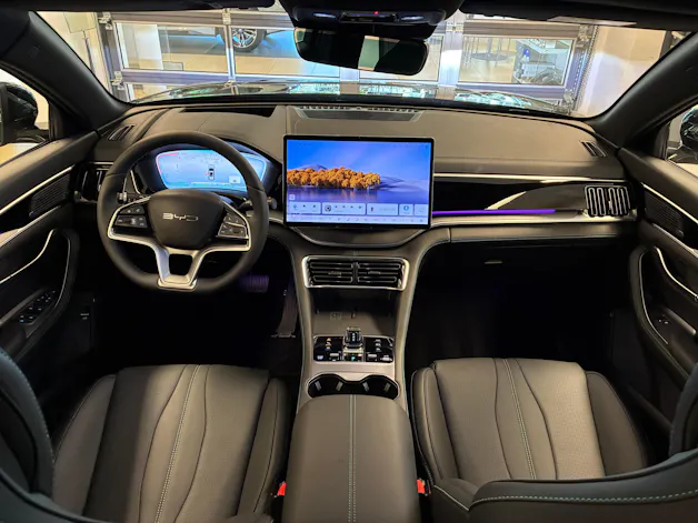 BYD Seal U DM-i Design AWD