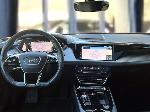 Audi e-tron GT quattro Mythosschwarz Metallic