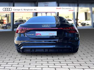 Audi e-tron GT quattro Mythosschwarz Metallic