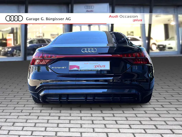 Audi e-tron GT quattro Mythosschwarz Metallic