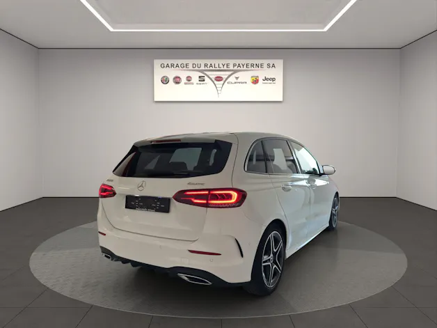 Mercedes-Benz B 220 4Matic AMG Line 7G-DCT