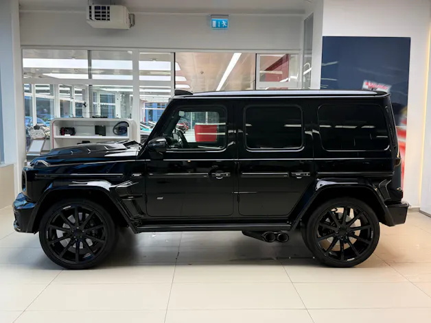 Mercedes-Benz G 63 AMG 4x4 Speedshift Plus G-Tronic / BRABUS 900