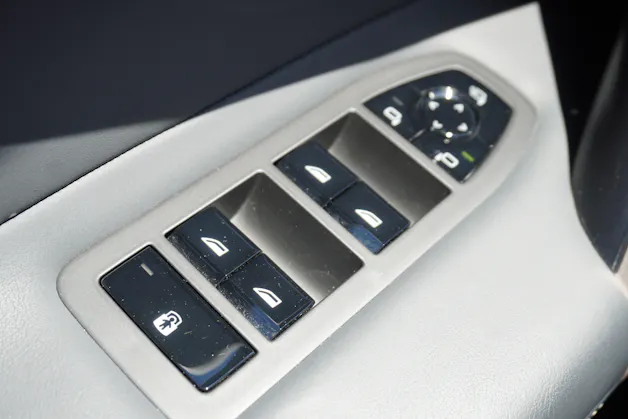 BMW iX M60
