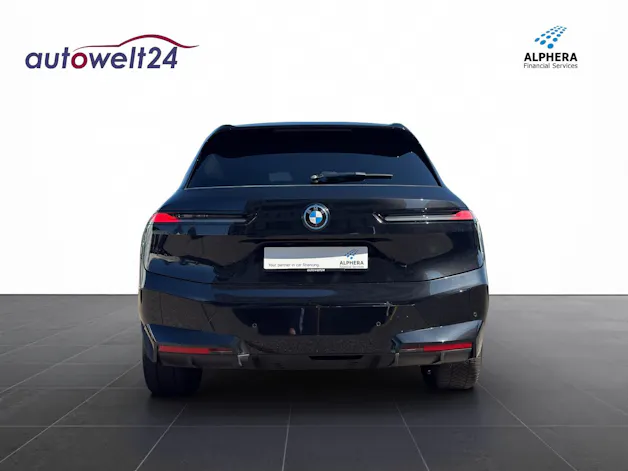 BMW iX M60