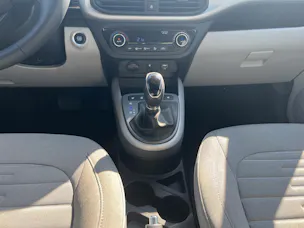 Hyundai i10 1.2 Vertex Automat