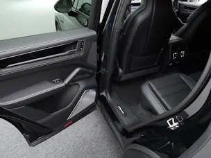 Porsche Cayenne Turbo E-Hybrid Coupé mit GT-Paket