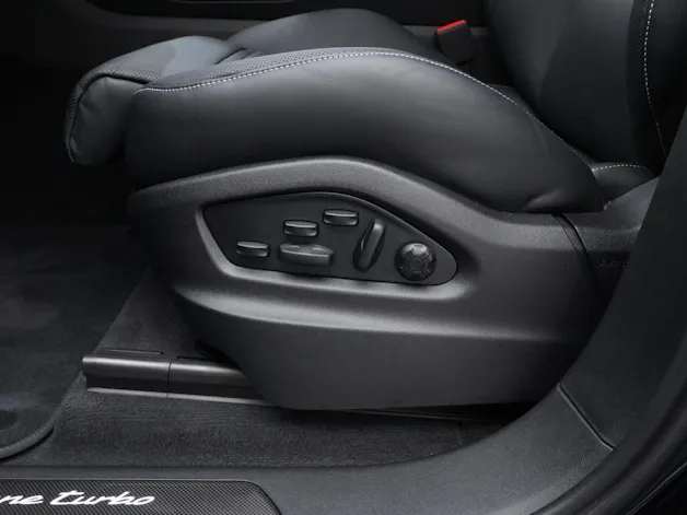 Porsche Cayenne Turbo E-Hybrid Coupé mit GT-Paket
