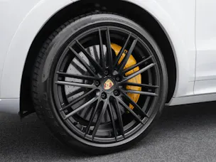 Porsche Cayenne Turbo S E-Hybrid Coupé