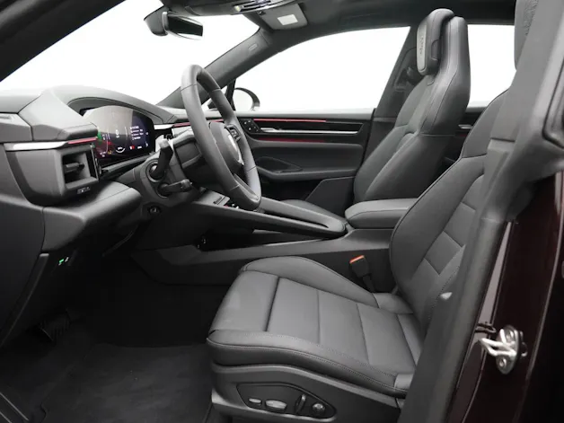 Porsche Macan 4