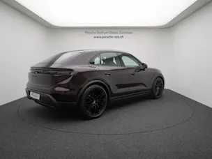 Porsche Macan 4