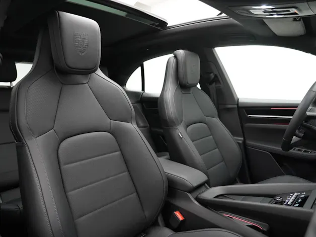 Porsche Macan 4