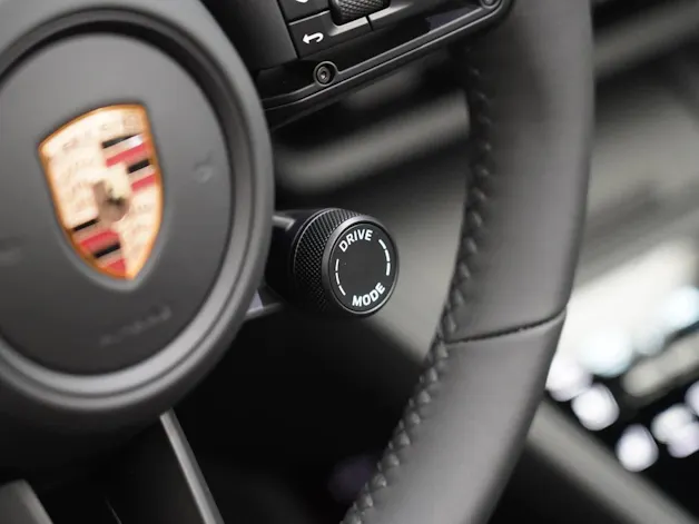 Porsche Macan 4