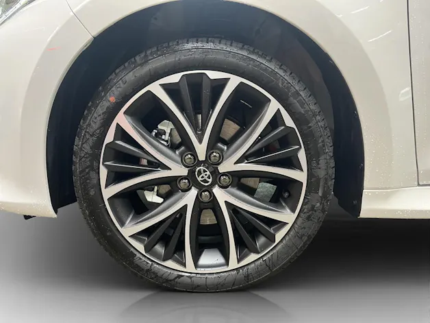 Toyota Yaris 1.5 VVT-i HSD Trend