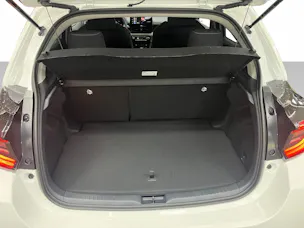 Toyota Yaris 1.5 VVT-i HSD Trend