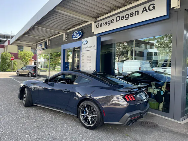 Ford Mustang Coupé 5.0 V8 Dark Horse
