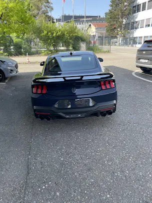 Ford Mustang Coupé 5.0 V8 Dark Horse