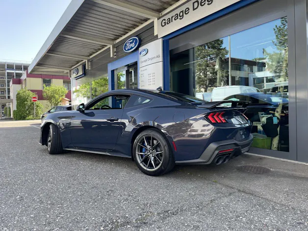 Ford Mustang Coupé 5.0 V8 Dark Horse