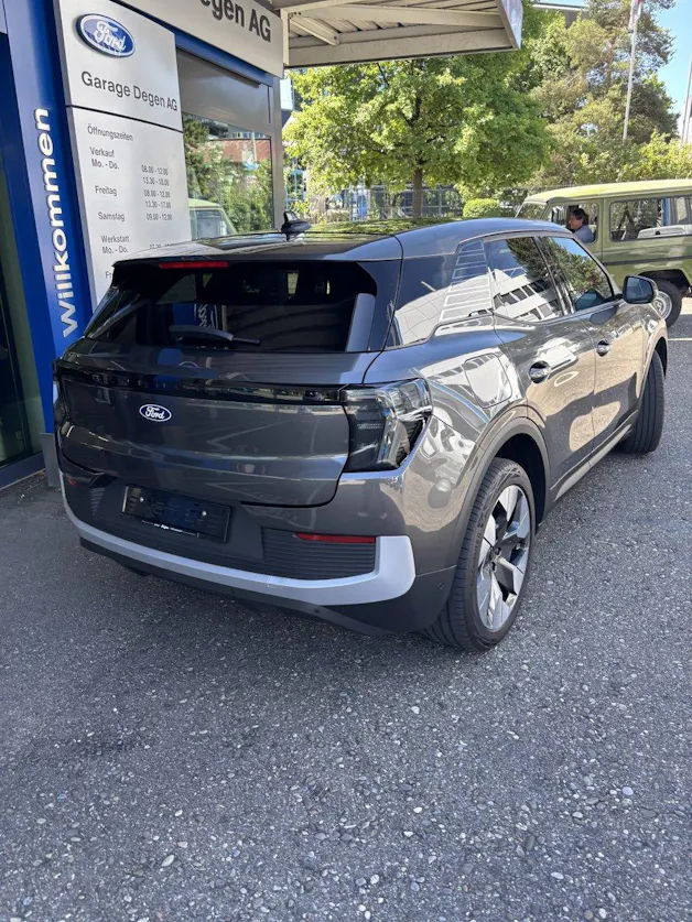 Ford Explorer Extended Range Premium AWD