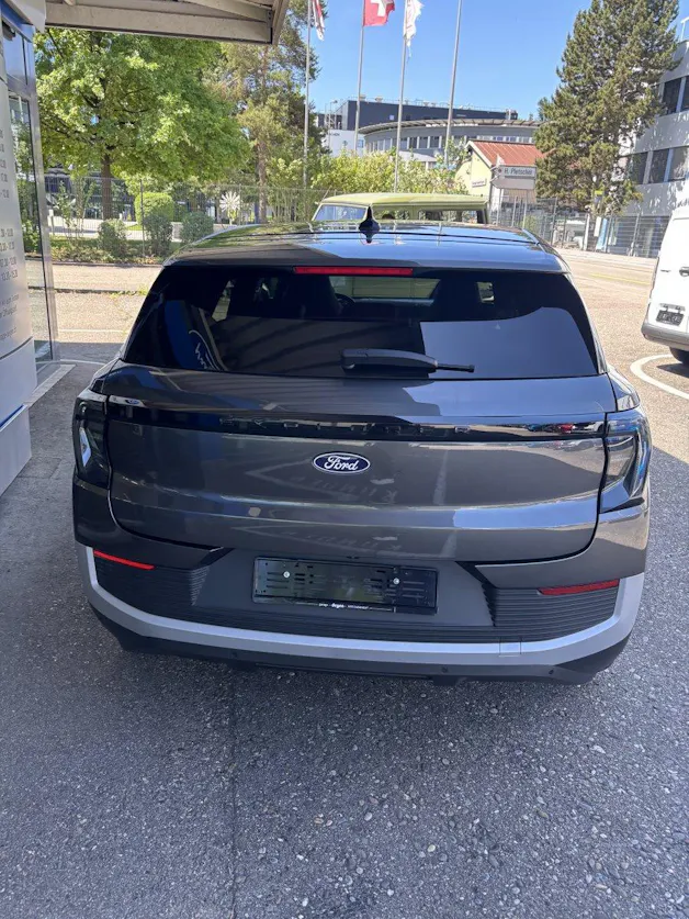 Ford Explorer Extended Range Premium AWD