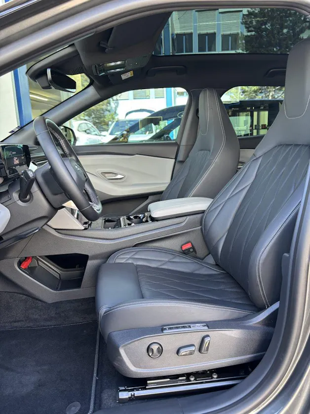 Ford Explorer Extended Range Premium AWD