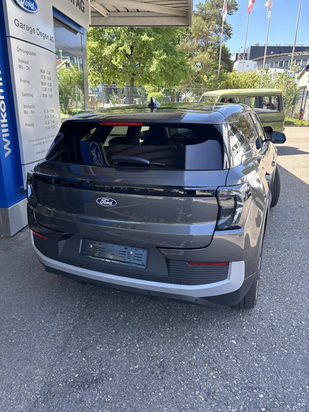Ford Explorer Extended Range Premium AWD