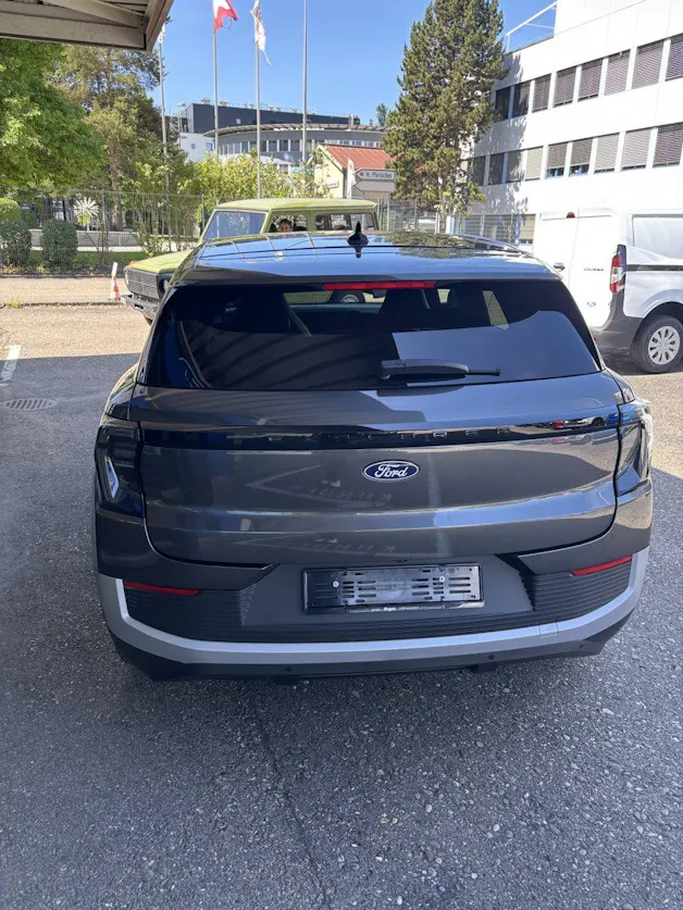 Ford Explorer Extended Range Premium AWD
