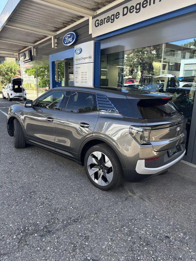 Ford Explorer Extended Range Premium AWD