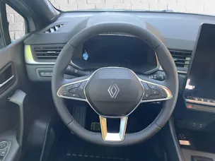 Renault Captur 1.8 E-Tech evolution