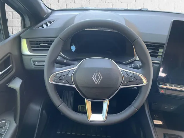 Renault Captur 1.8 E-Tech evolution