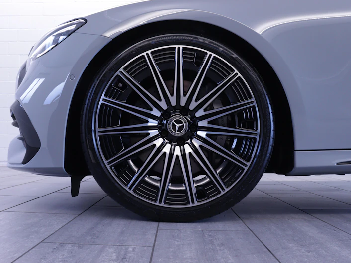 Fahrzeugbild MERCEDES-BENZ E 450