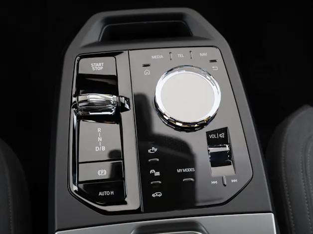 BMW iX xDrive60