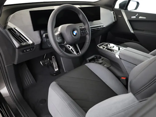 BMW iX xDrive60