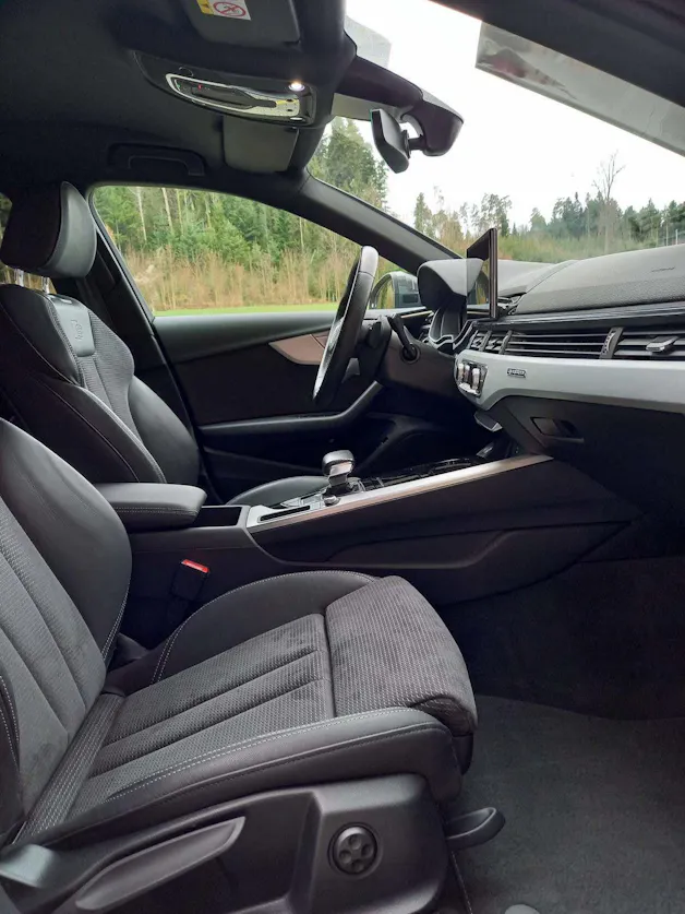 Audi A4 Avant 2.0 40 TDI S Line quattro S-Tronic