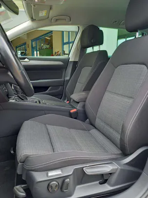 VW Passat Variant 2.0 TDI 200 Business DSG 4m