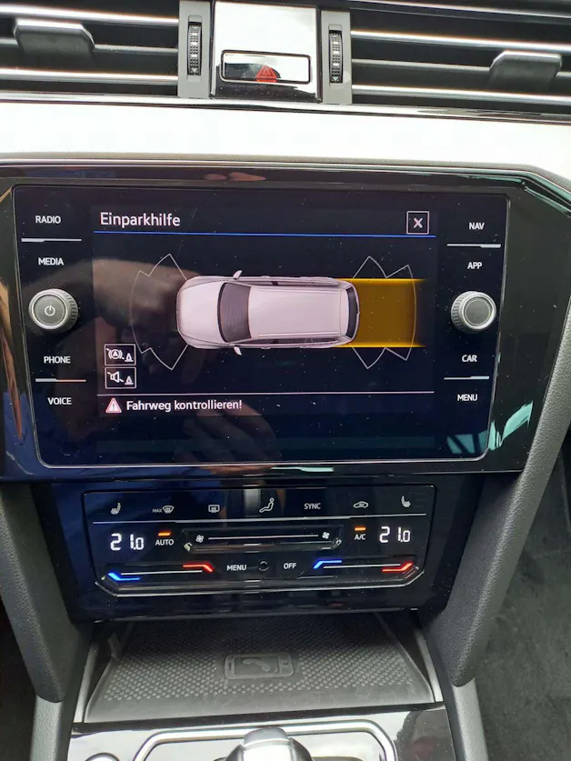 VW Passat Variant 2.0 TDI 200 Business DSG 4m