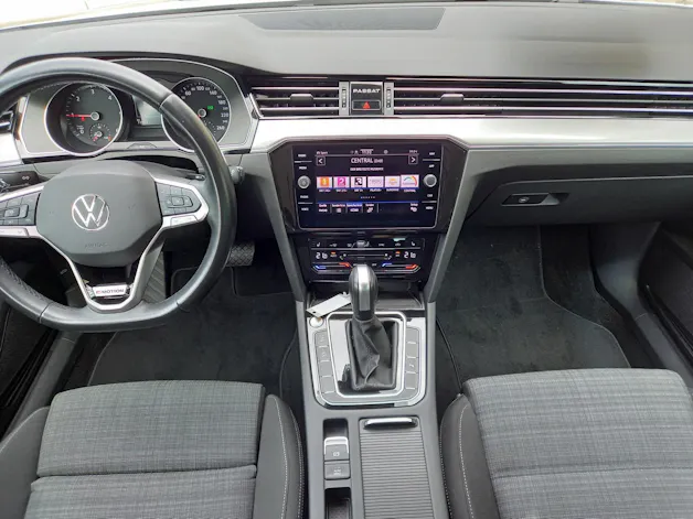 VW Passat Variant 2.0 TDI 200 Business DSG 4m
