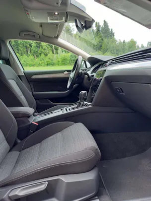 VW Passat Variant 2.0 TDI 200 Business DSG 4m
