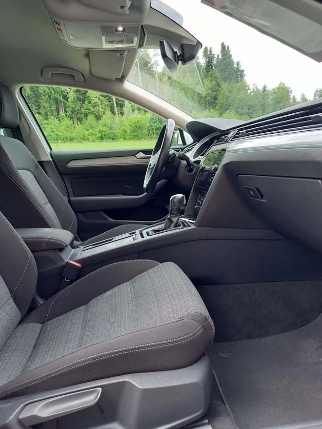 VW Passat Variant 2.0 TDI 200 Business DSG 4m