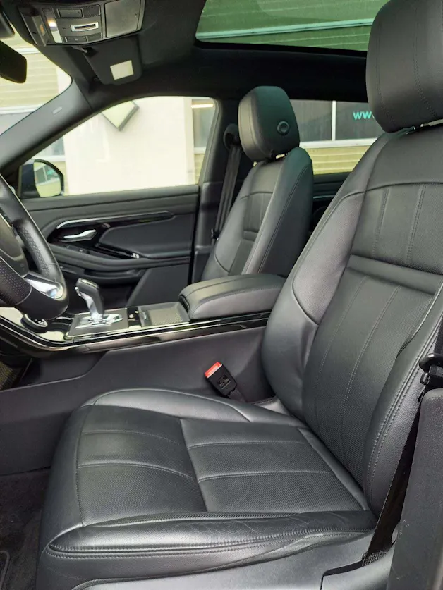 Land Rover Range Rover Evoque 2.0 T 250 R-Dynamic SE