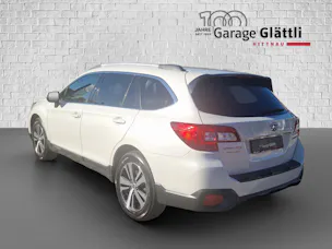 Subaru Outback 2.5i Luxury