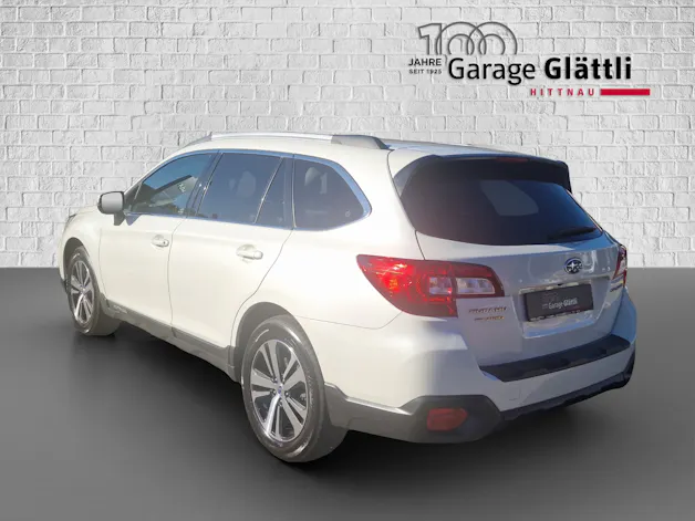 Subaru Outback 2.5i Luxury