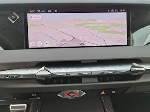 DS Automobiles 4 1.6 E-Tense La Première