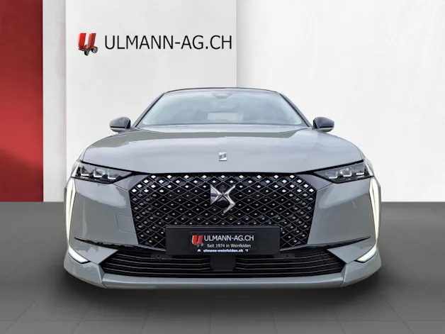 DS Automobiles 4 1.6 E-Tense La Première