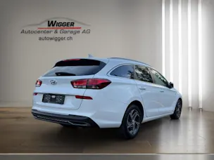 Hyundai i30 W 1.0 T-GDi AmpliaDCT