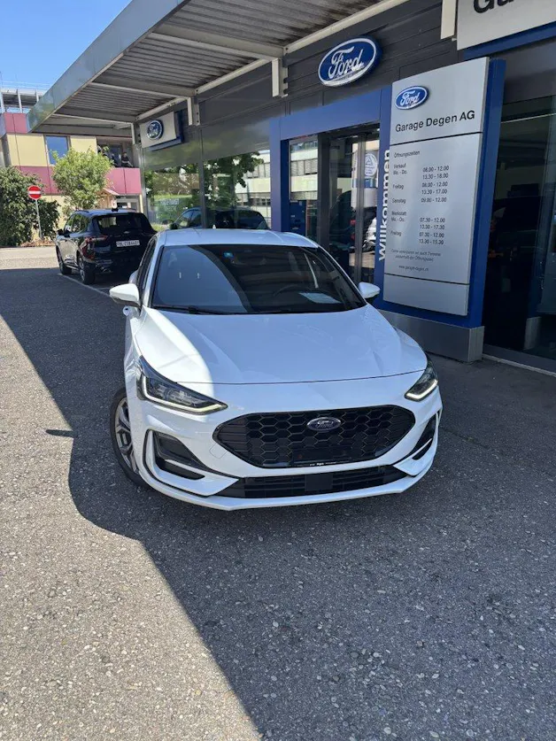 FORD Focus 1.0i EcoB Hybrid 155 ST-Line X