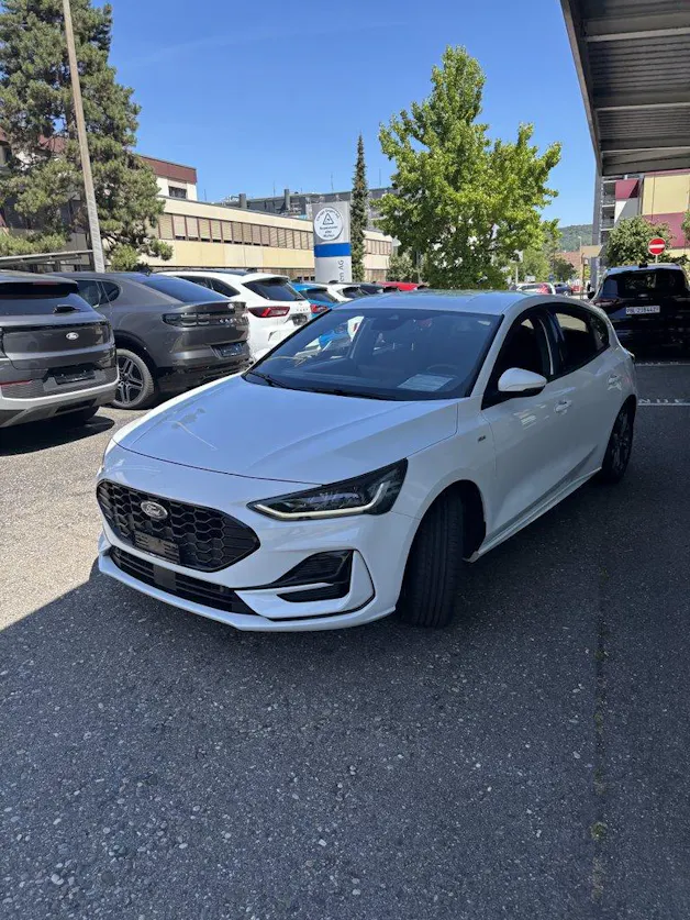 FORD Focus 1.0i EcoB Hybrid 155 ST-Line X