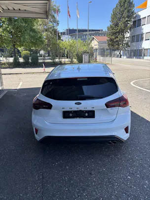 FORD Focus 1.0i EcoB Hybrid 155 ST-Line X