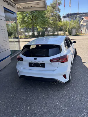 FORD Focus 1.0i EcoB Hybrid 155 ST-Line X